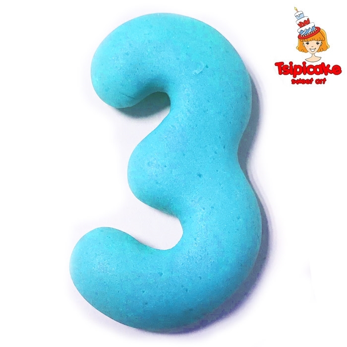 תמונה של מספרים מבצק סוכר בצבעים- 3